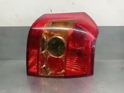 Peça sobressalente para automóvel em segunda mão Farolim Traseiro Direito por TOYOTA COROLLA (_E12_) 1.4 D (NDE120_) Referências OEM IAM 8155002301  8156102300