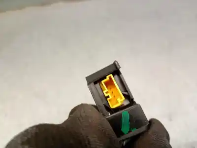 Gebrauchtes Autoersatzteil lenkradkontrolle zum citroen c4 picasso i monospace (ud_) 1.6 hdi oem-iam-referenzen 96591774xt  6242n7