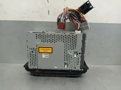 Second-hand car spare part audio system / radio cd for chrysler voyager iv (rg, rs) 2.5 crd oem iam references p05064385ae  