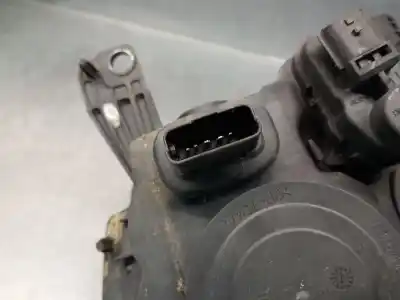 Second-hand car spare part right headlight for renault modus / grand modus (f/jp0_) 1.2 (jp0c, jp0k, fp0c, fp0k, fp0p, jp0p, jp0t) oem iam references 8200658377  7701069732