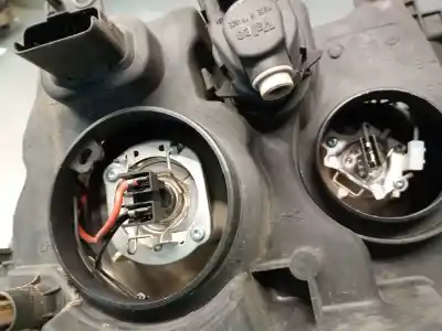 Second-hand car spare part right headlight for renault modus / grand modus (f/jp0_) 1.2 (jp0c, jp0k, fp0c, fp0k, fp0p, jp0p, jp0t) oem iam references 8200658377  7701069732
