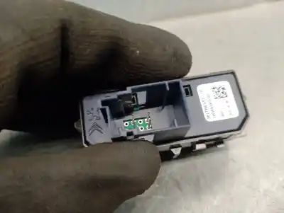 Автозапчасти б/у управление светом за citroen c3 aircross ii (2r_, 2c_) 1.2 puretech 82 (2rhmrc, 2rhmzb) ссылки oem iam 98173601zd  