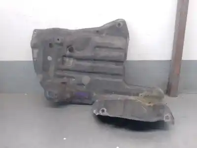 Peça sobressalente para automóvel em segunda mão Cobertura / Proteção Do Motor por TOYOTA COROLLA COMPACT (_E11_) 1.4 (ZZE111_) Referências OEM IAM 5144212140  5144212140