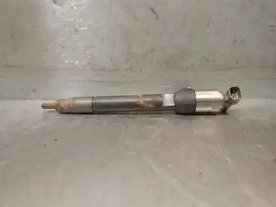 Recambio de automóvil de segunda mano de INYECTOR para OPEL MERIVA B MONOSPACE (S10) 1.6 CDTI (75) referencias OEM IAM 55570012  
