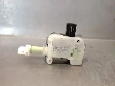 Second-hand car spare part fuel door cover motor for toyota avensis ranchera familiar (_t27_) 2.0 d-4d (adt270_) oem iam references 7703005030