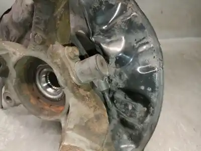 Second-hand car spare part front left knuckle for toyota corolla (_e12_) 1.4 d (nde120_) oem iam references 4333009090  4333009090