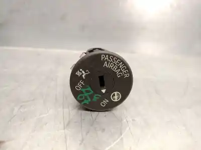 Recambio de automóvil de segunda mano de interruptor para bmw 5 (g30, f90) 520 d referencias oem iam 9326501