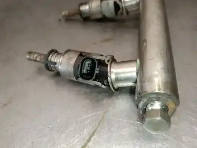 Автозапчастина б/у рампа инжектора для audi a4 b8 avant (8k5) rs4 quattro посилання на oem iam 079133315as  079133315at