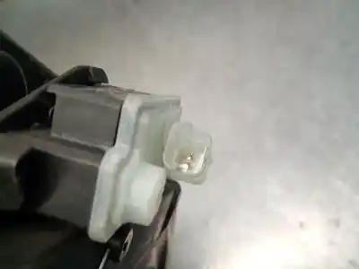 Автозапчасти б/у наружная крышка топлива за opel corsa f 1.2 (68) ссылки oem iam 39167574  39167575