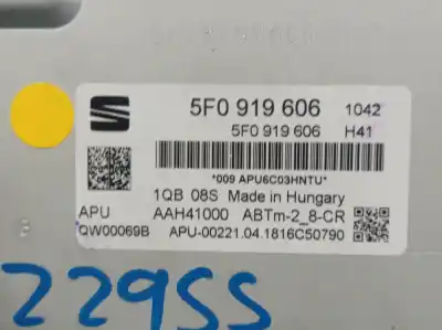 Peça sobressalente para automóvel em segunda mão display gps / multimídia por seat leon (5f1) 1.6 tdi referências oem iam 5f0919606 qw00069b 5f0919606