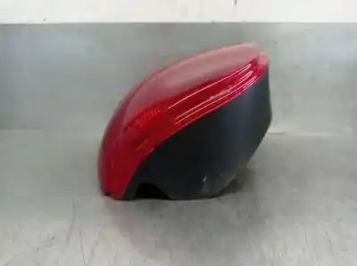 Автозапчасти б/у правый задний фонарь за audi a4 b5 avant (8d5) 1.9 tdi ссылки oem iam 8d9945257  8d9945112