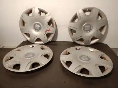 Pièce détachée automobile d'occasion CAPUCHONS DE MOYEUX pour SEAT ALTEA XL (5P5, 5P8)  Références OEM IAM 5P0601147F  R16
