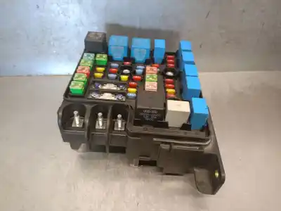 Second-hand car spare part fuse box unit for kia pro cee'd (ed) 2.0 crdi 140 oem iam references 919501h030  919501h030