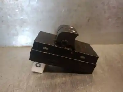 Second-hand car spare part left front power window switch for kia pro cee'd (ed) 2.0 crdi 140 oem iam references 935701h021  935701h021