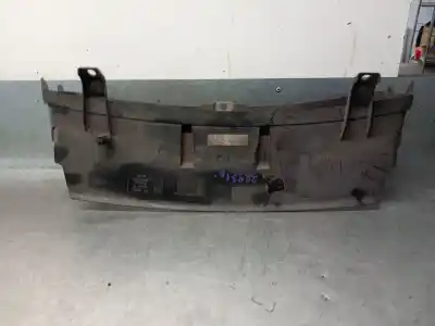 Peça sobressalente para automóvel em segunda mão grade do radiador dianteiro por bmw 1 (e87) 118 d referências oem iam 51747189264  51747189264