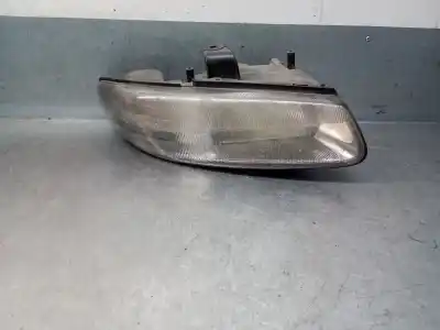 Pièce détachée automobile d'occasion feu droit pour chrysler voyager / grand voyager iii (gs_, ns_) 2.5 td références oem iam 04897388ac