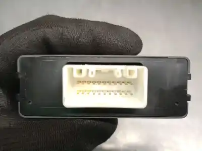 Second-hand car spare part light control unit for mazda 5 (cr19) 2.0 cd (cr19) oem iam references cc6451225 0318000770 denso 