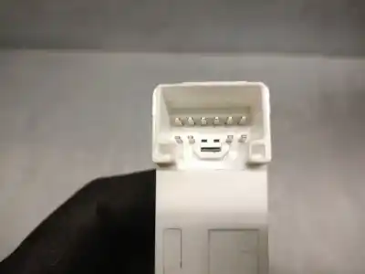 Peça sobressalente para automóvel em segunda mão botão / interruptor elevador vidro traseiro esquerdo por mazda 5 (cr19) 2.0 cd (cr19) referências oem iam cc5166380a  cc5166380a