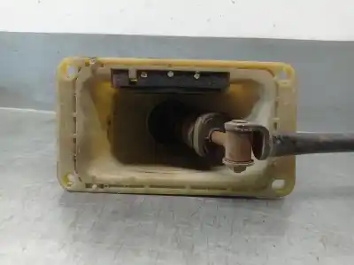 Peça sobressalente para automóvel em segunda mão alavanca de velocidades por renault clio ii (bb_, cb_) 1.2 16v (bb05, bb0w, bb11, bb27, bb2t, bb2u, bb2v, cb05,... referências oem iam 8200282185  8200248562
