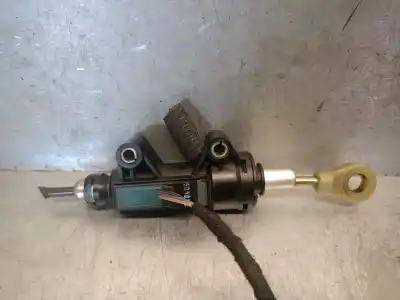 Peça sobressalente para automóvel em segunda mão bomba de embreagem por bmw x3 (e83) 2.0 d referências oem iam 21526758822  21526773670
