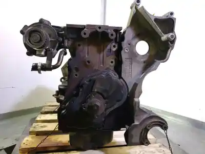 Pezzo di ricambio per auto di seconda mano Bloccare per CHRYSLER VOYAGER (RG) 2.5 CRD CAT Riferimenti OEM IAM VM98B 03824 5069193AA