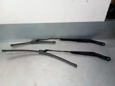 Second-hand car spare part front right windshield wiper arm for opel corsa f 1.2 (68) oem iam references 9822931880