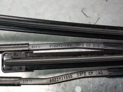 Second-hand car spare part front right windshield wiper arm for opel corsa f 1.2 (68) oem iam references 9822931880  