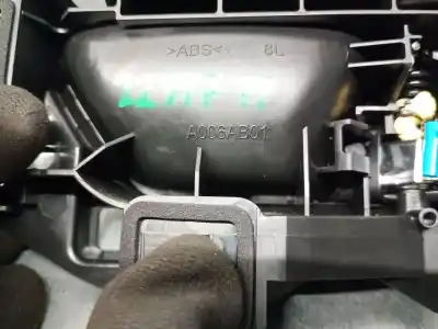 Автозапчасти б/у левая задняя внутренняя ручка за opel corsa f 1.2 (68) ссылки oem iam 39198474  