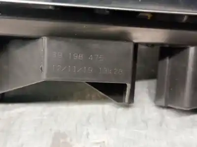 Автозапчасти б/у внутри передней правой ручки за opel corsa f 1.2 (68) ссылки oem iam 39198475  