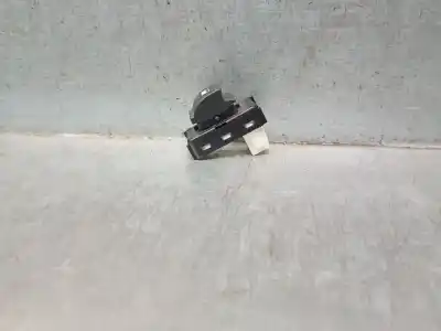 Автозапчасти б/у выключатель переднего правого окна за opel corsa f 1.2 (68) ссылки oem iam 98044803zd  