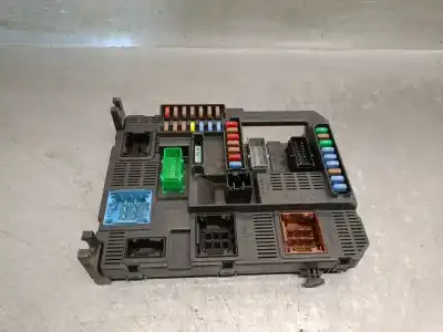 Second-hand car spare part fuse box unit for citroen c4 grand picasso ii (da_, de_) 1.6 hdi / bluehdi 115 oem iam references 9804067480  