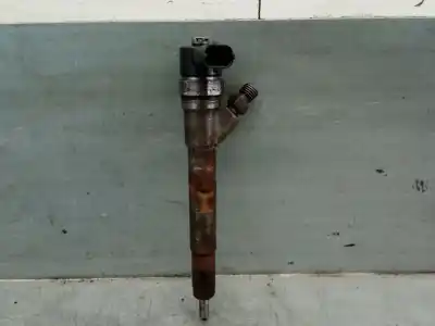 Second-hand car spare part injector for chrysler voyager (rg) 2.5 crd cat oem iam references 0445110059