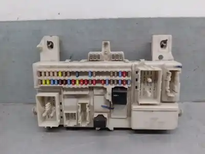 Tweedehands auto-onderdeel relais/zekeringenkastje voor volvo v50 (545) 2.0 d oem iam-referenties 30728906