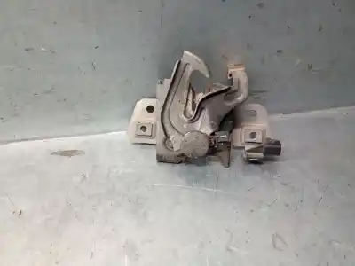 Second-hand car spare part Bonnet Lock for VOLVO C30 (533) 1.8 OEM IAM references 30716529  30716529