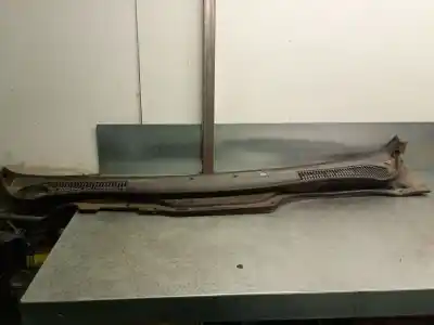 Peça sobressalente para automóvel em segunda mão grelha torpedo curcuvan por volvo c30 (533) 1.8 referências oem iam 30745377  30745377