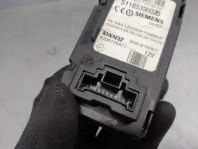 Pezzo di ricambio per auto di seconda mano interruttore di avviamento per renault grand scénic ii (jm0/1_) 1.9 dci (jm0g, jm12, jm1g, jm2c) riferimenti oem iam 8200125077  8200125077
