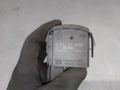 Автозапчастина б/у управління світлом для renault grand scénic ii (jm0/1_) 1.9 dci (jm0g jm12 jm1g jm2c) посилання на oem iam 8200121805  8200121805