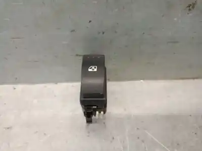 Second-hand car spare part Right Front Power Window Switch for RENAULT CLIO II (BB_, CB_) 1.5 DCI (B/CB07) OEM IAM references 8200060046  