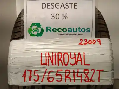 Recambio de automóvil de segunda mano de NEUMATICO/S para PEUGEOT 206 FASTBACK (2A/C) 1.9 D referencias OEM IAM 17565R1482T  