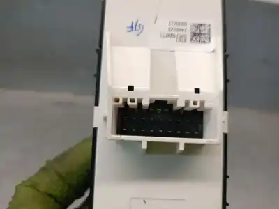 Peça sobressalente para automóvel em segunda mão botão / interruptor elevador vidro dianteiro esquerdo por hyundai i20 iii (bc3, bi3) 1.0 t-gdi hybrid 48v referências oem iam 93571q0211  hyundai i20 iii ( bc3, bi3) 1.0 t gdi hybrid 48v