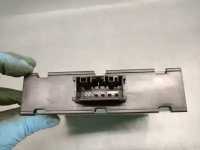 Second-hand car spare part electronic module for bmw 1 (e87) 118 d oem iam references 6142912708802 8es00947920 hella 