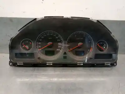 Pièce détachée automobile d'occasion COMPTEUR DE VITESSE TABLEAU DE BORD pour VOLVO S60 I (384)  Références OEM IAM 30746102  8251284