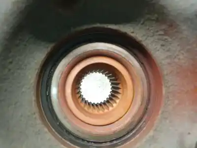 Second-hand car spare part rear right knuckle for bmw 1 (e87) 118 d oem iam references 33326774810  33326774810