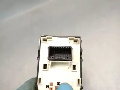 Автозапчасти б/у управление зеркалом за kia stonic (yb) 1.2 cvvt ссылки oem iam 93530h8200  93530h8200