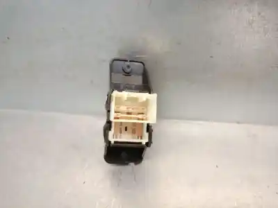 Автозапчастина б/у управління склами задніх правіх для kia stonic (yb) 1.2 cvvt посилання на oem iam 93590h8000wk  93576h8500