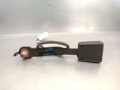 Автозапчасти б/у крюк для ремня передний правый за kia stonic (yb) 1.2 cvvt ссылки oem iam 88840h8050wk  88840h8050wk