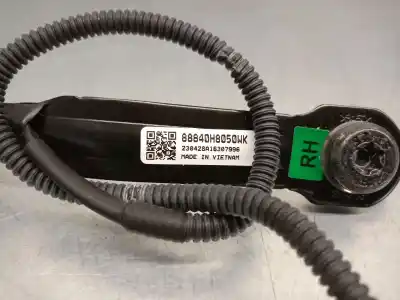 Автозапчасти б/у крюк для ремня передний правый за kia stonic (yb) 1.2 cvvt ссылки oem iam 88840h8050wk  88840h8050wk