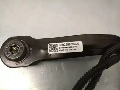 Автозапчасти б/у левый передний крюк ремня за kia stonic (yb) 1.2 cvvt ссылки oem iam 88830h8000wk  88830h8000wk