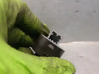 Second-hand car spare part rearview side mirror switch for audi a4 b7 (8ec) 2.5 tdi oem iam references 8e0959565  