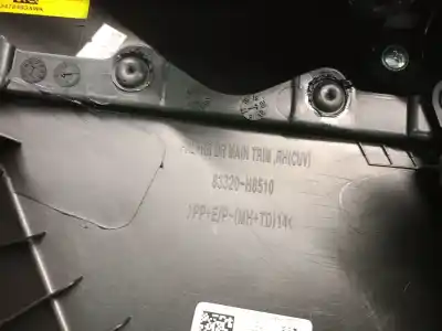 Автозапчастина б/у обликка задніх правіх дверей для kia stonic (yb) 1.2 cvvt посилання на oem iam 83320h8510  83302h8510wk